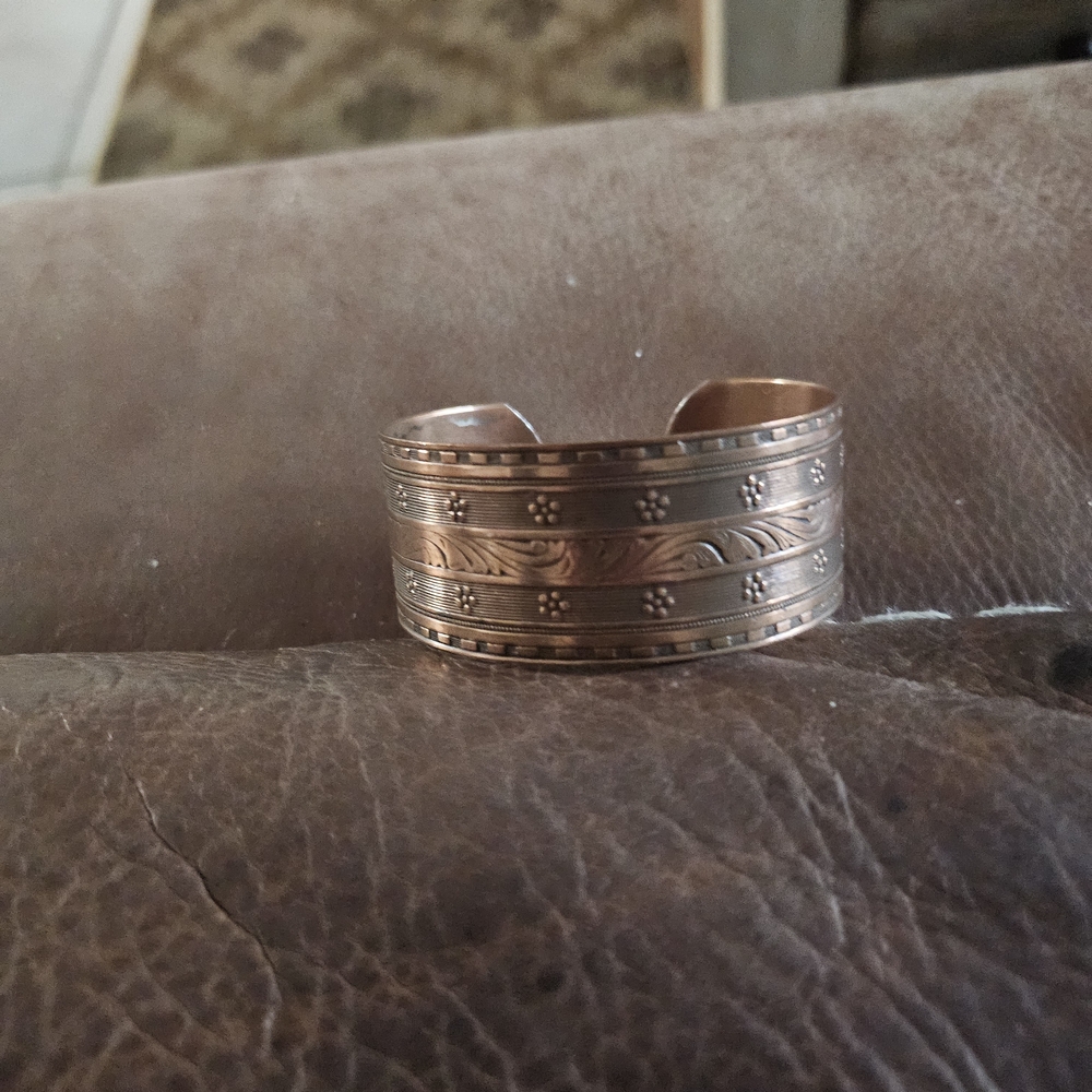 Elegant Solid Copper Floral Patterned Cuff Bracel… - image 1